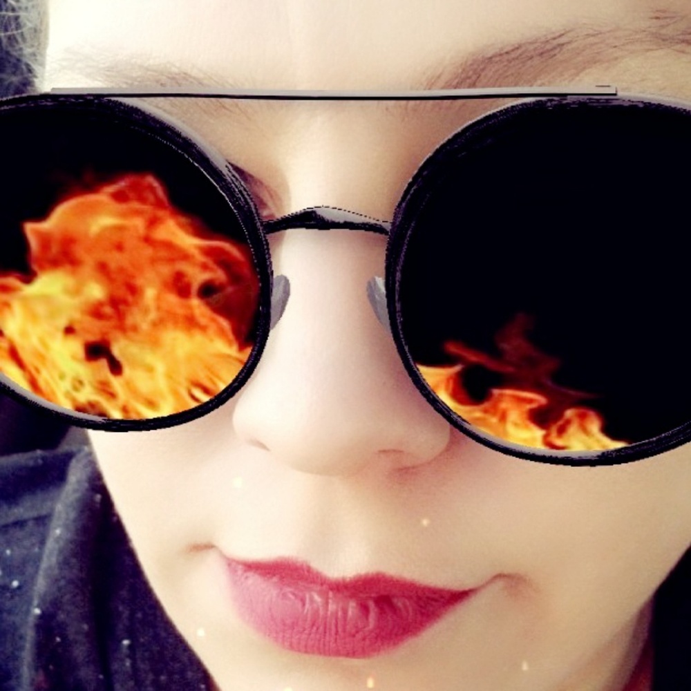 Meet your Posher, Rosali